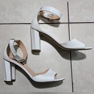 Marina Rinaldi White Leather Heels 38 7.5 Sandals
